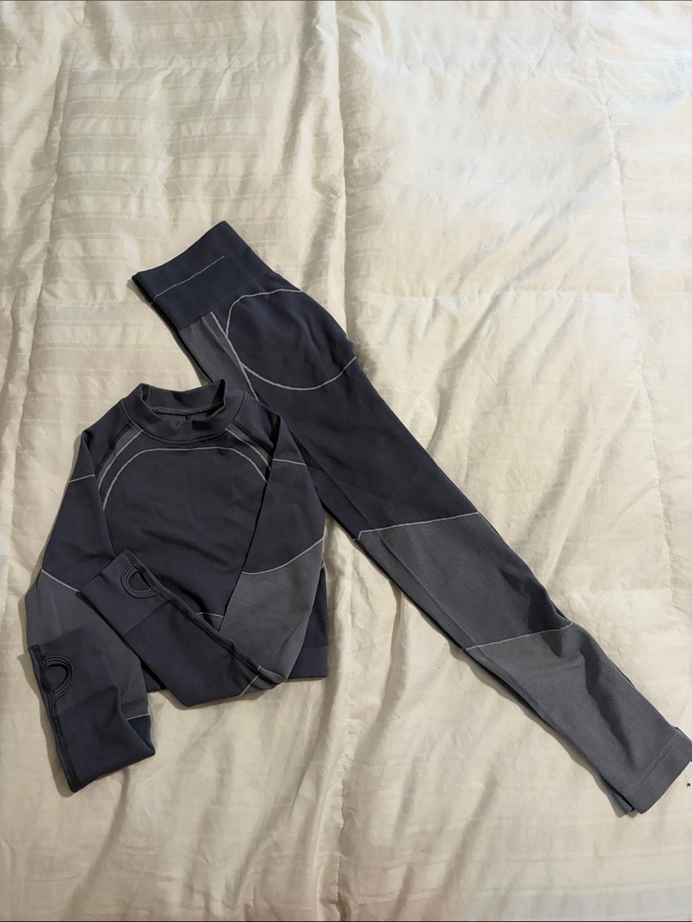 NWOT Dark Slate Grey Athletic Set - Long Sleeve Crop Top & Leggings